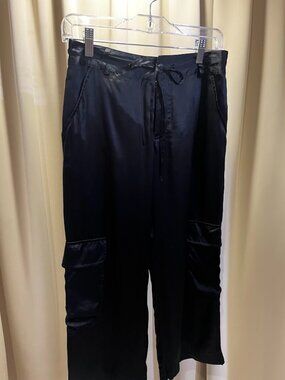 Mossimo Black Silk Satin Capri Pants Size 2 NWT